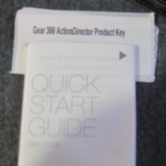 Samsung Gear 360 Real 360° High Resolution VR Camera - Picture 4 of 12